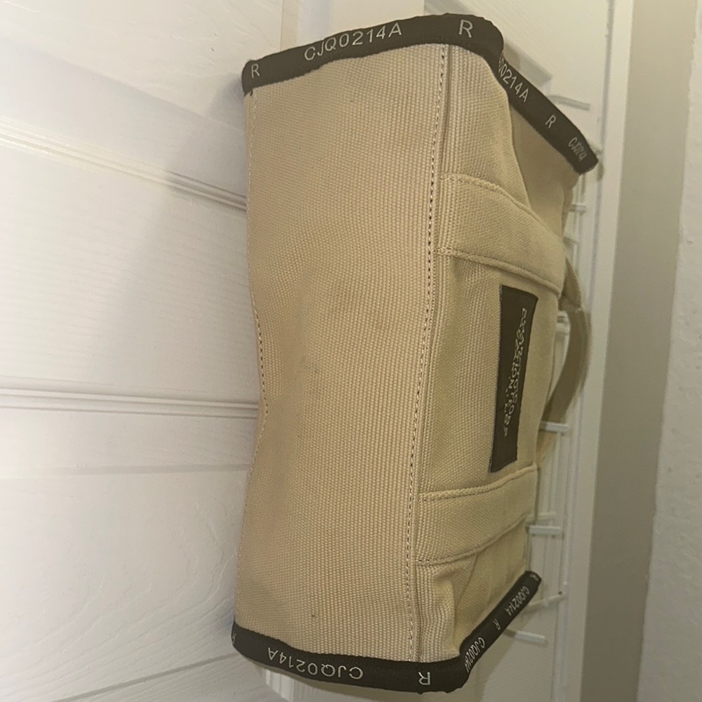 Marc Jacobs Tan Meduim Tote Bag - Picture 3 of 5